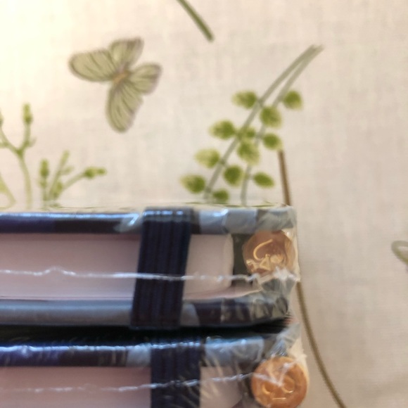 Kate Spade- Mini Notebook/Pen  ♠️📚 - Picture 7 of 8